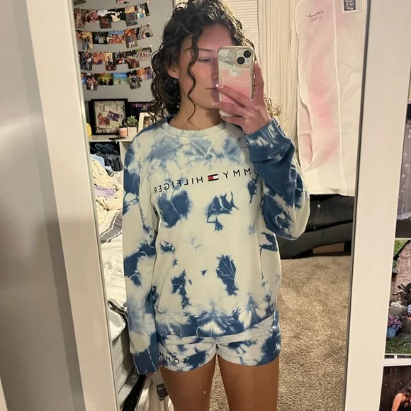 Tommy Hilfiger blue and white tie dye lounge set - Picture 1 of 7